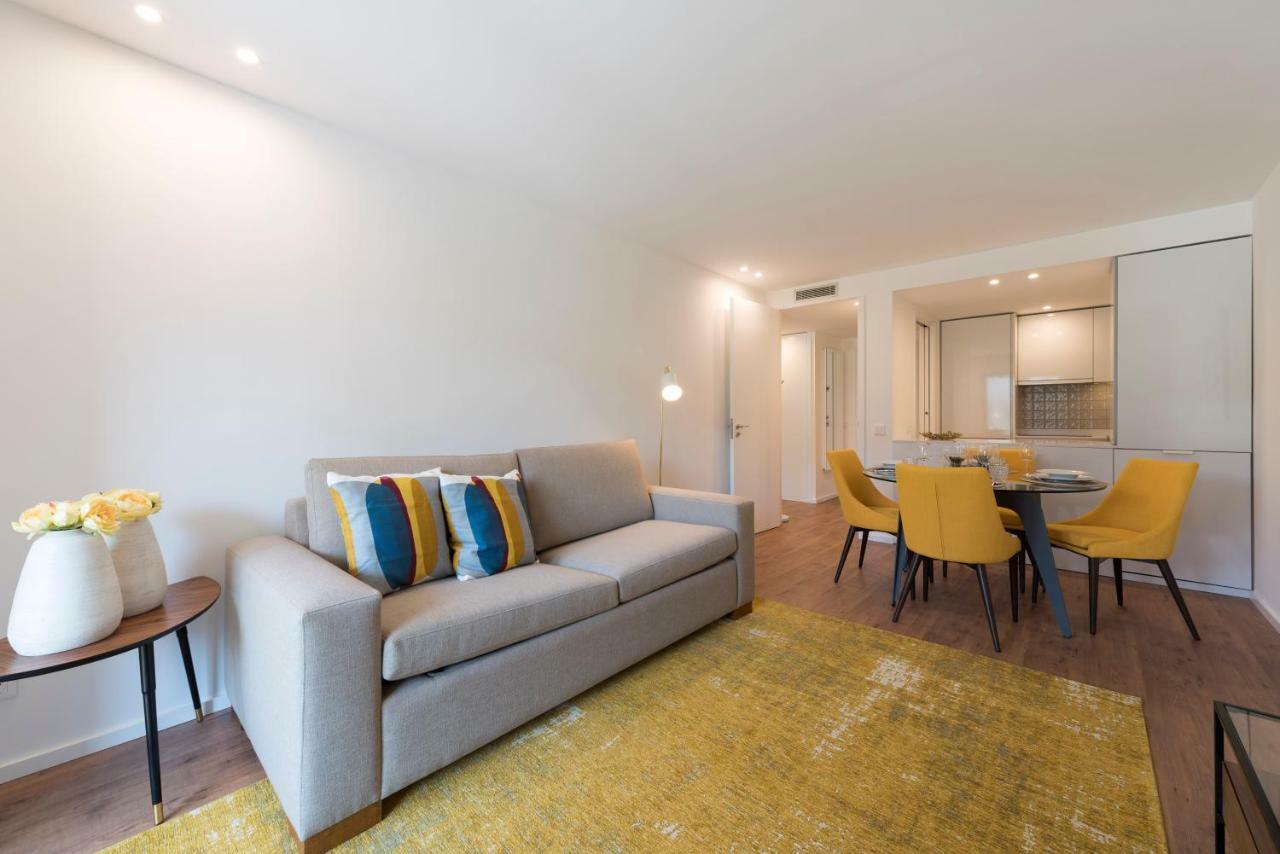 Lovelystay - Downtown Balcony Apartment With Free Parking Porto Eksteriør bilde