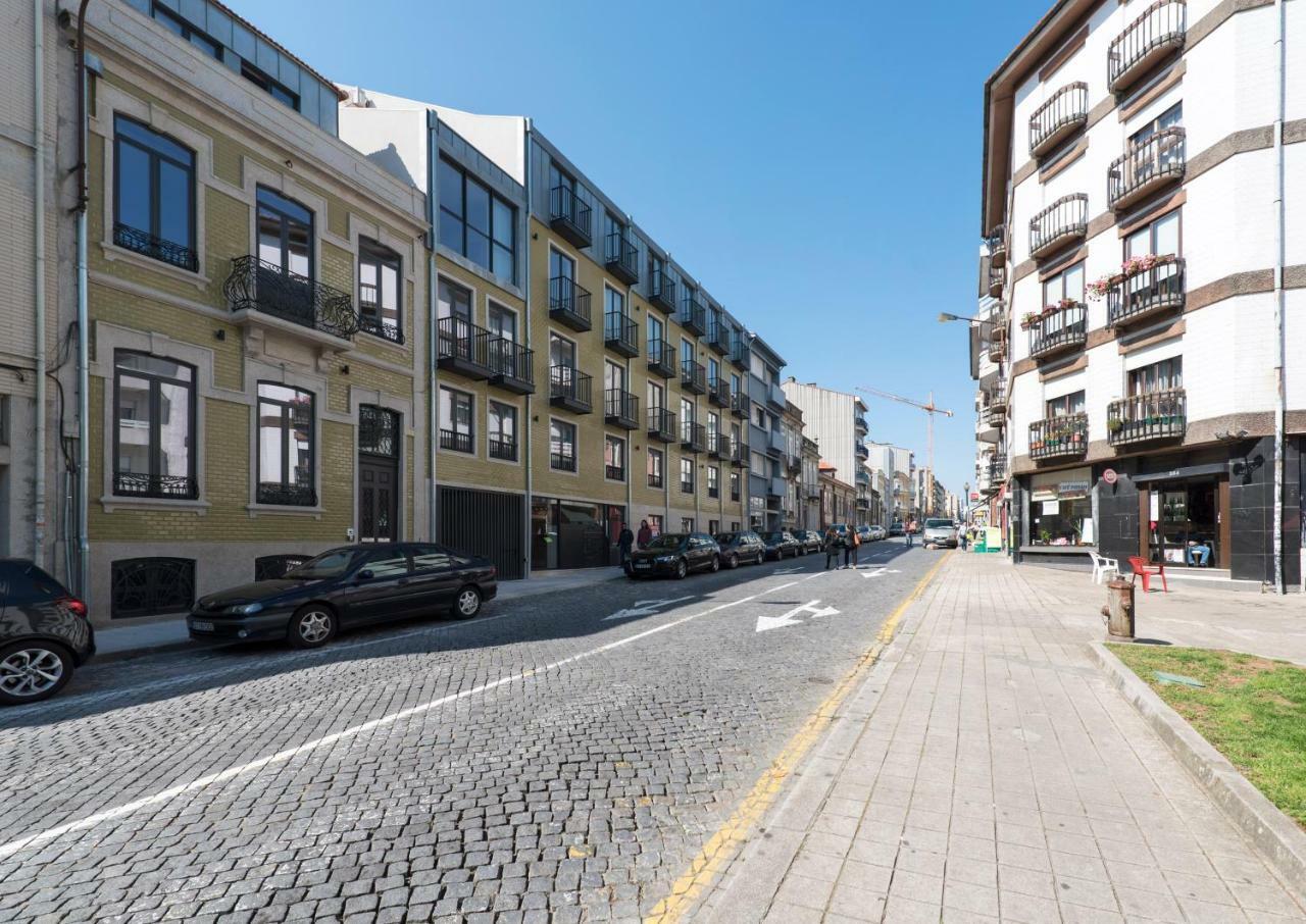 Lovelystay - Downtown Balcony Apartment With Free Parking Porto Eksteriør bilde