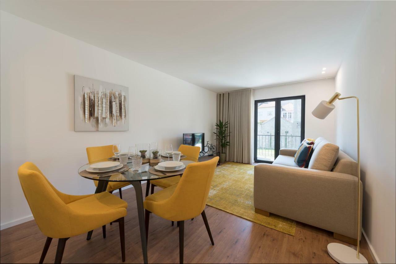 Lovelystay - Downtown Balcony Apartment With Free Parking Porto Eksteriør bilde