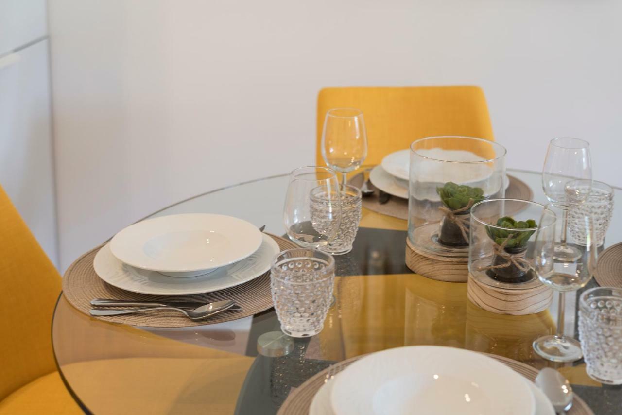 Lovelystay - Downtown Balcony Apartment With Free Parking Porto Eksteriør bilde